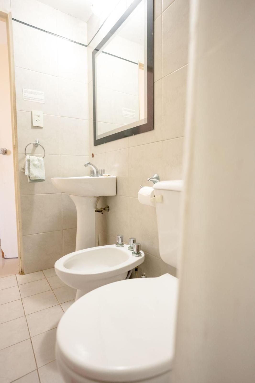 Hotel Plaza Italia Zarate Bagian luar foto
